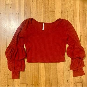 Red cropped shirt with fun balloon sleeves